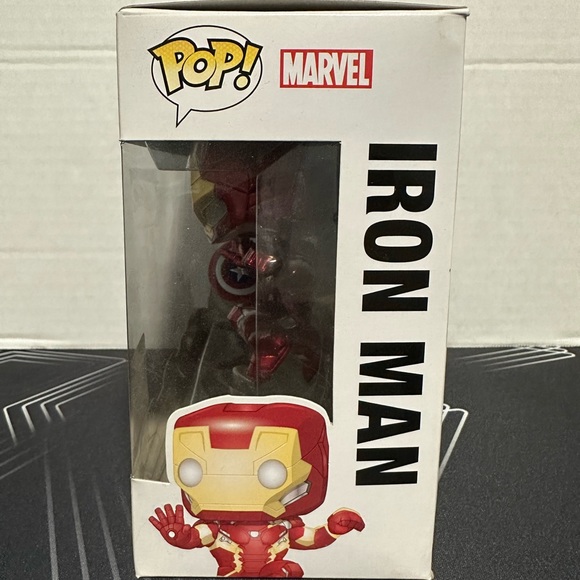 Captain America & Iron Man (Civil War) (Action Pose) (2-Pack) - Picture 2 of 6